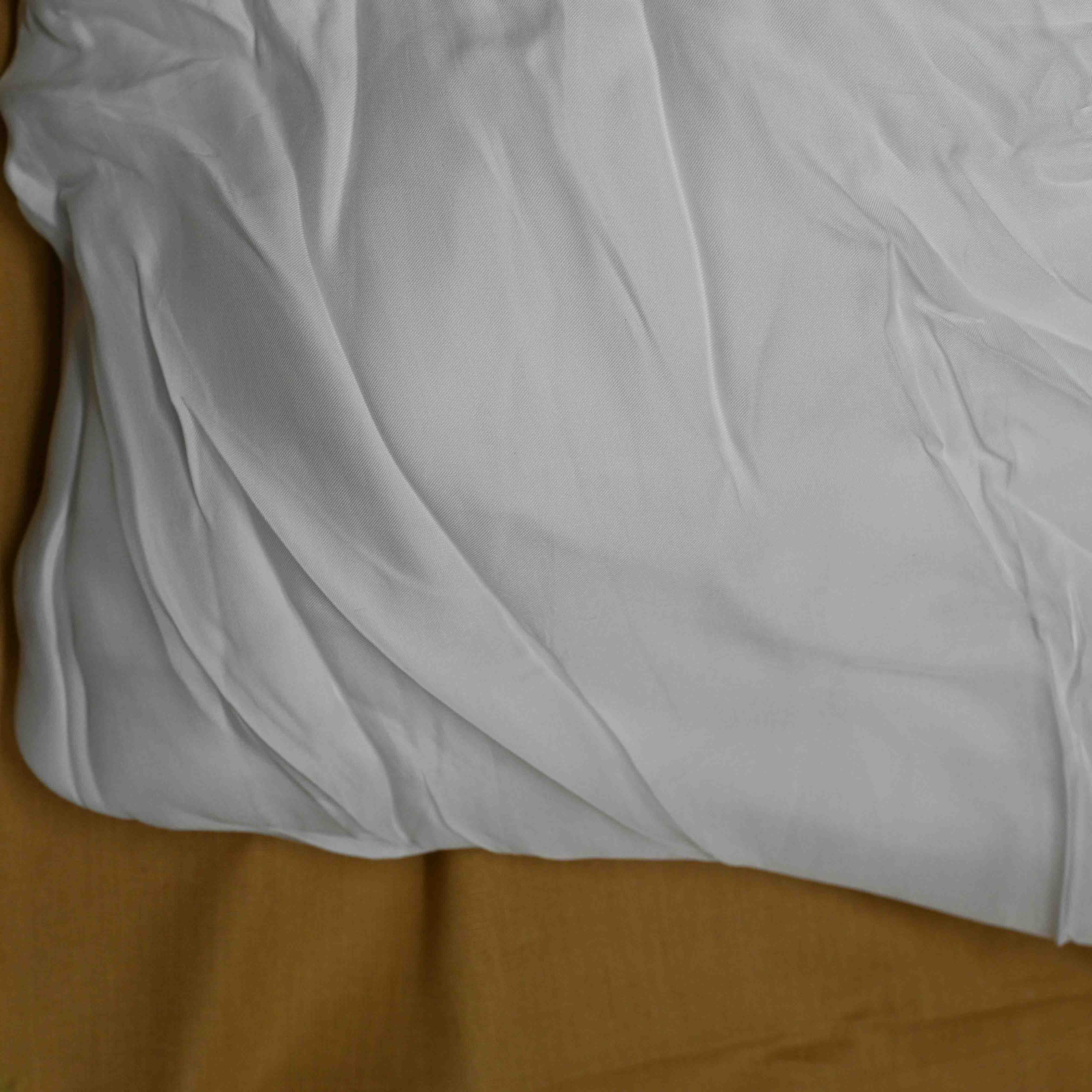 Viscose Bright Muslin Fabric Dyeable – Shree Om Fabrics
